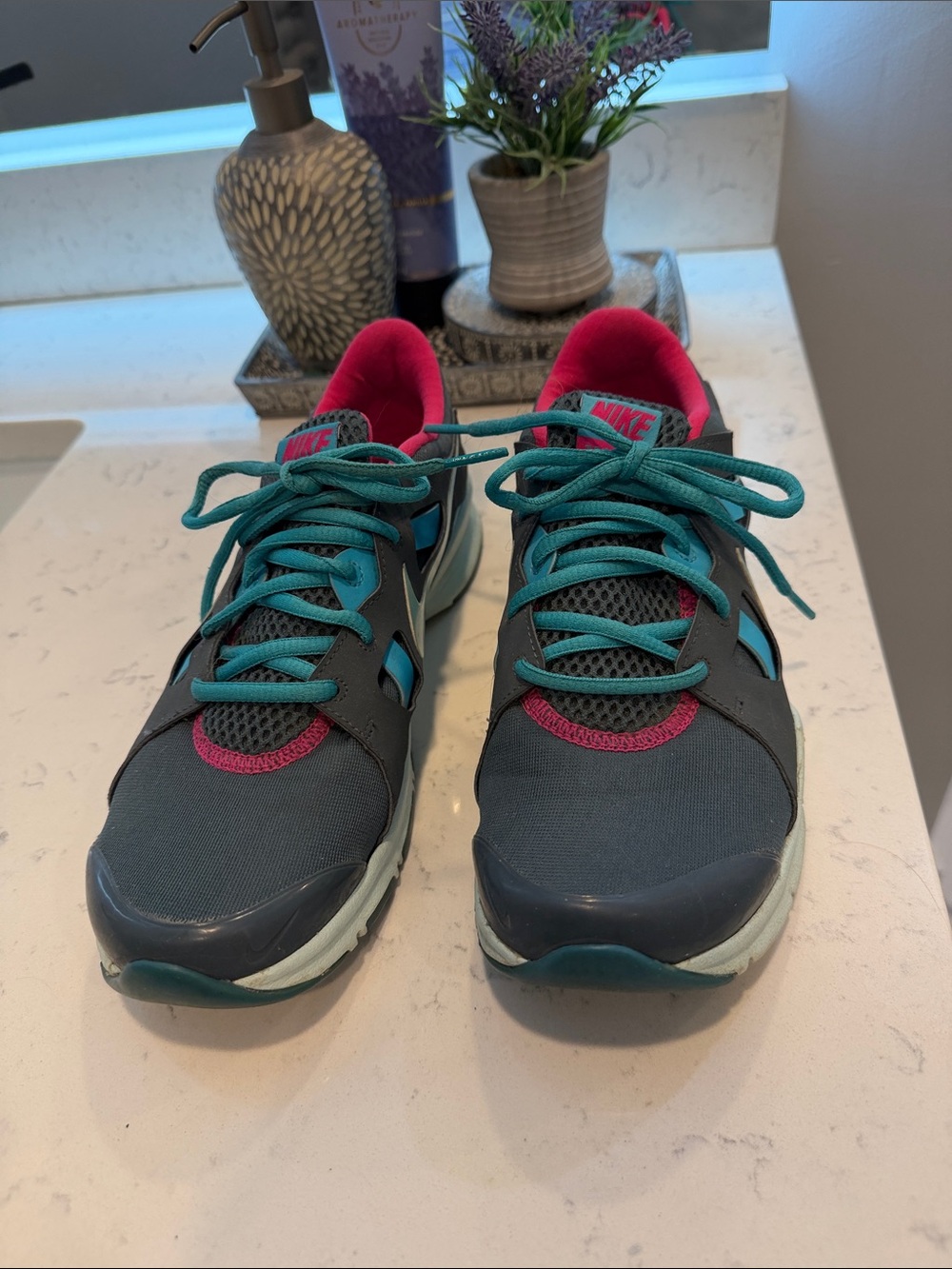 Nike Dark Gray and Teal Running Sneakers with Pink Lining